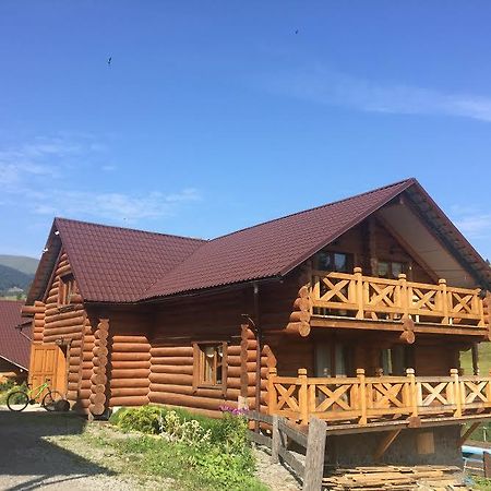 Hotel Roksolana Izky Exterior foto